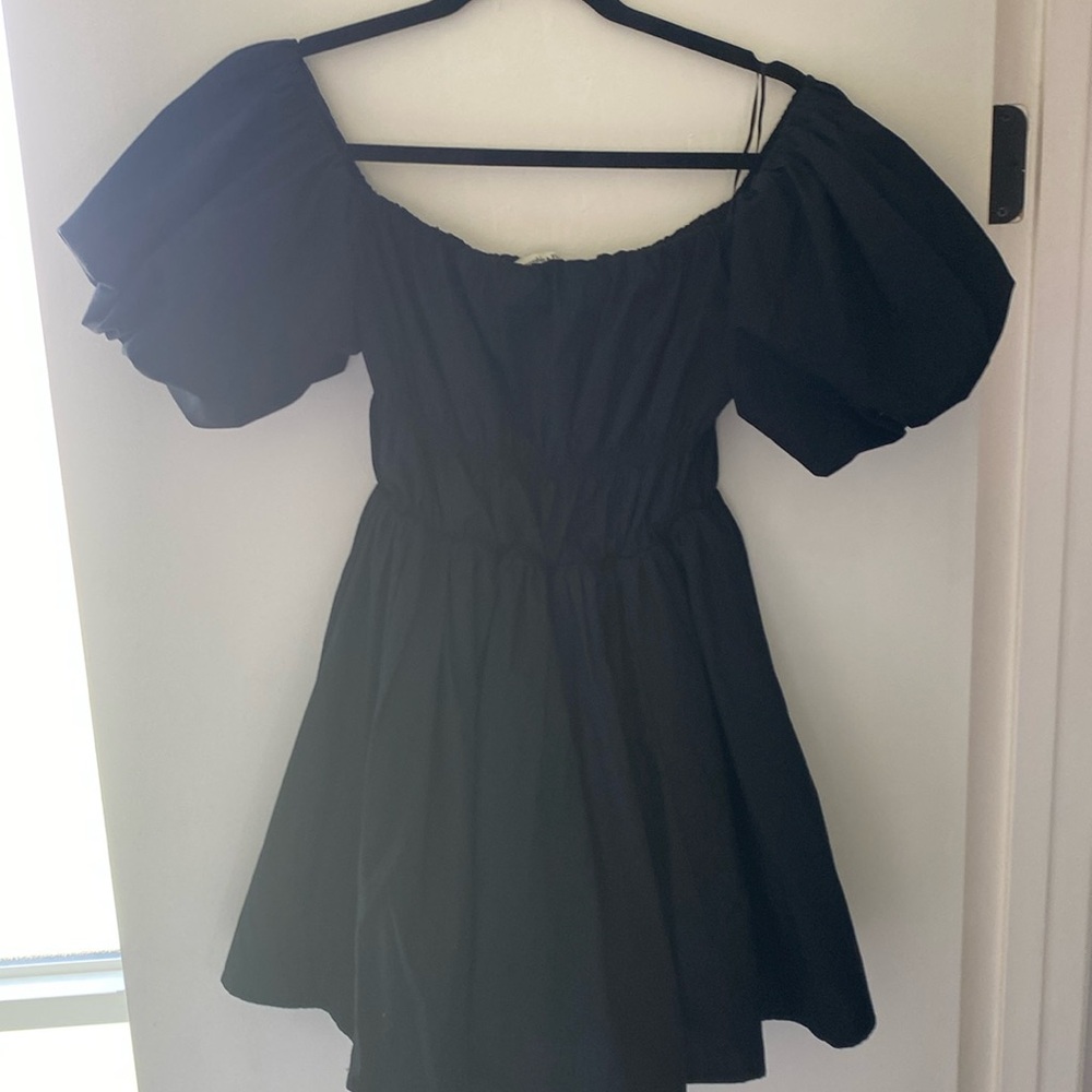 Abercrombie & Fitch Black Off-Shoulder Dress - Picture 2 of 6